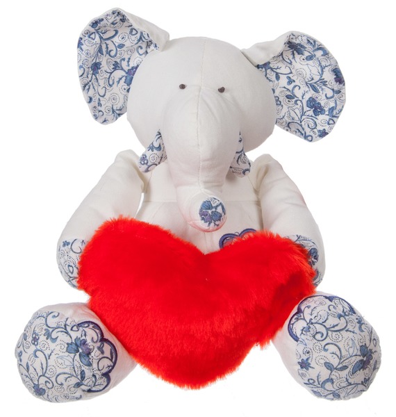 Мягкая игрушка "Слон с сердцем" (26 см)