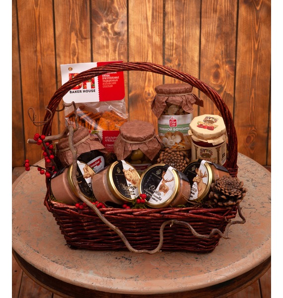 Подарочная корзина "Сытный обед" 
Подарочная корзина "Сытный обед"